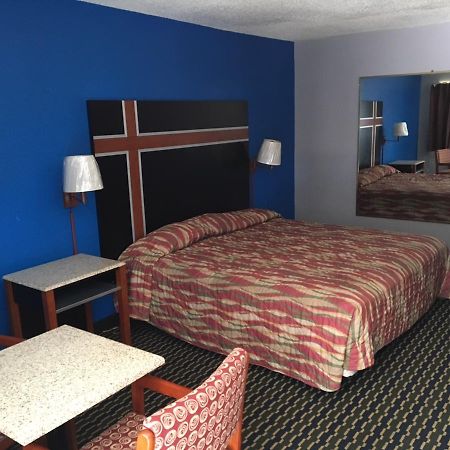 Fulton Inn Lodge West Екстер'єр фото
